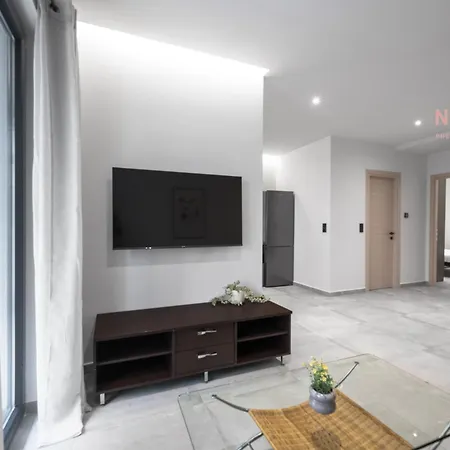 Abierto, Nilie Hospitality Mgmt Salonic